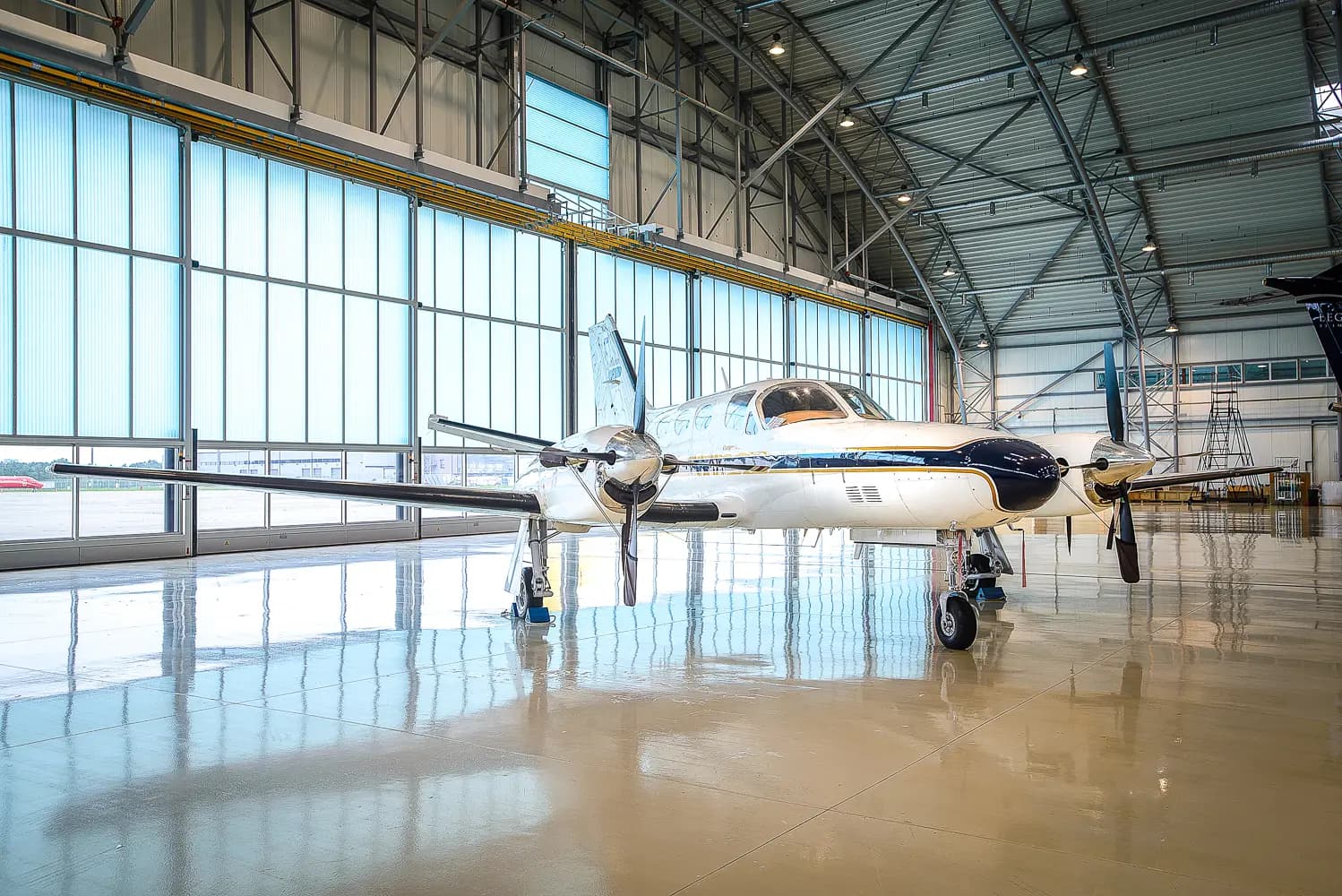 Cessna 425 YU-BTS operated by Skybridge International Balkan D.O.O., exterior