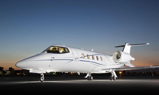 Learjet 60XR N364AR
