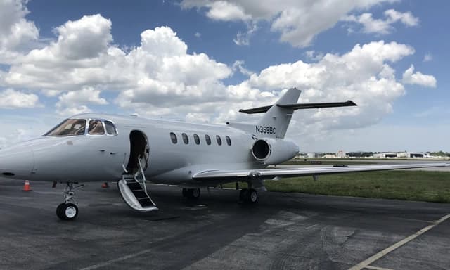 Hawker 850XP N359BC