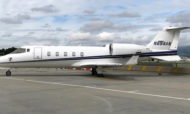 Learjet 60 N654AN