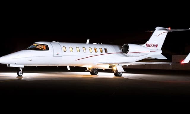 Learjet 45XR N823HM