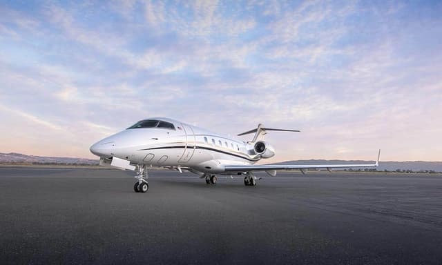 Challenger 300 N304PS