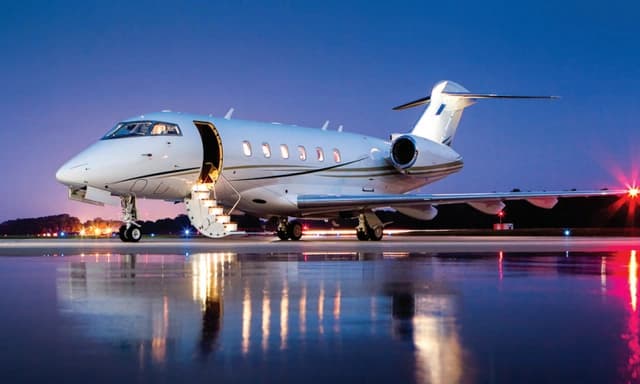 Challenger 350 N458FS