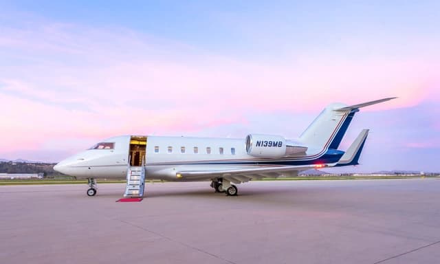 Challenger 605 N139MB