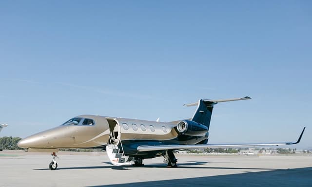 Embraer Phenom 300 N600GF