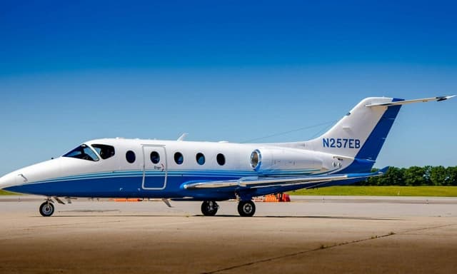 Hawker 400XP N257EB
