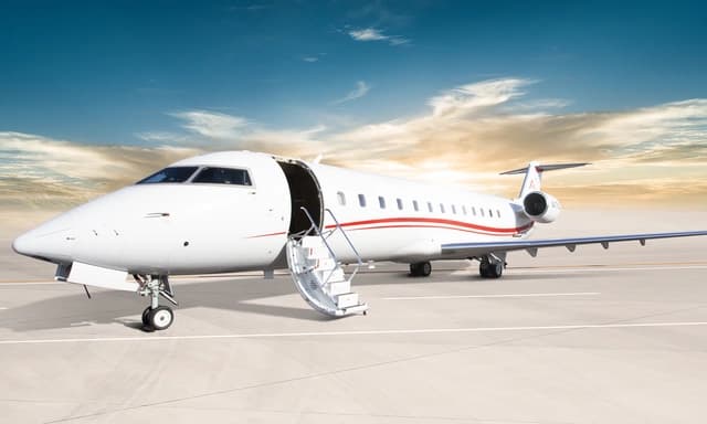Challenger 850 N417NL