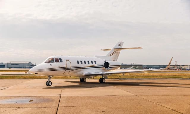 Hawker 800XP N989ST