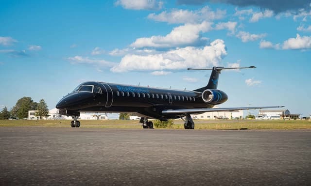Embraer 145LR N835HK