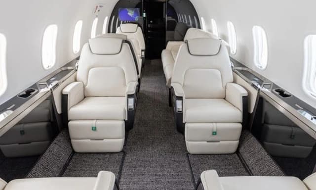 Challenger 350 N350HH