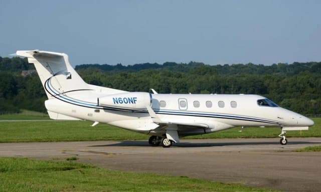 Embraer Phenom 300 N60NF