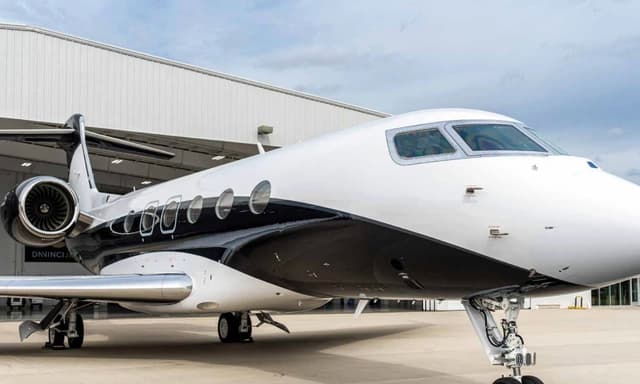 Gulfstream GVII-G500 N142JS