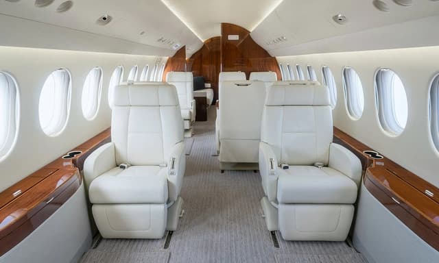 Falcon 7X N630TS