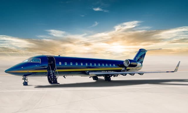 Challenger 850 N100VE