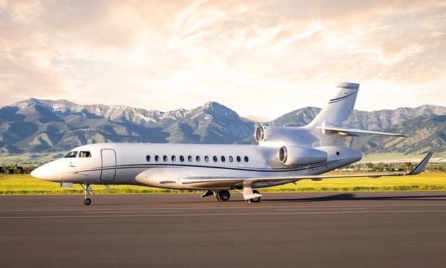 Falcon 7X N16HA