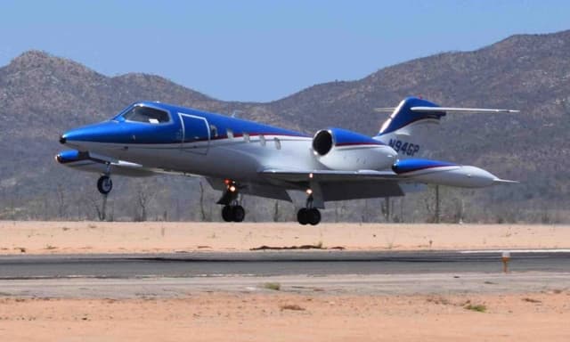 Learjet 35A N94GP