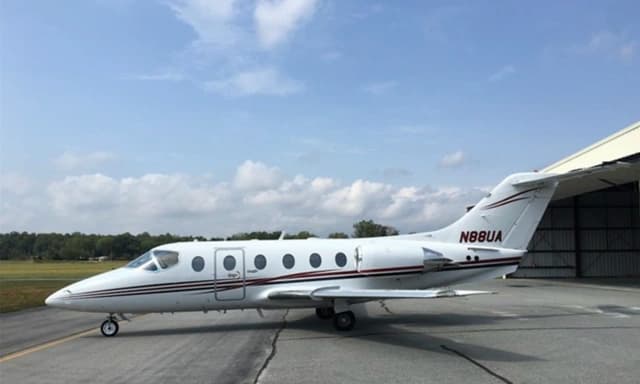 Beechjet 400 N88UA