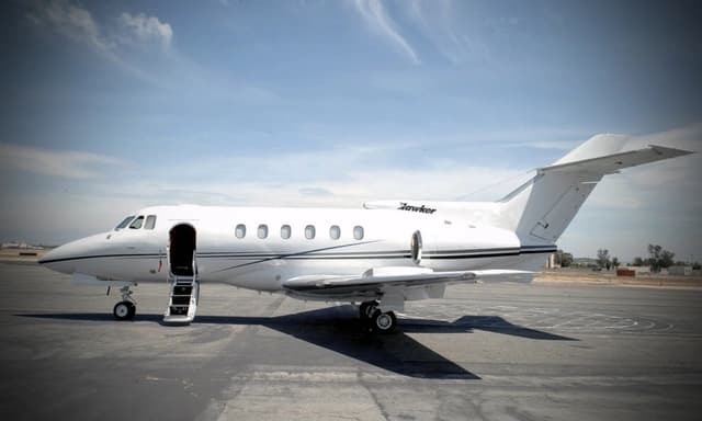 Hawker 700A N26ME