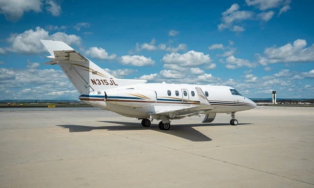 Hawker 800XP N315JL