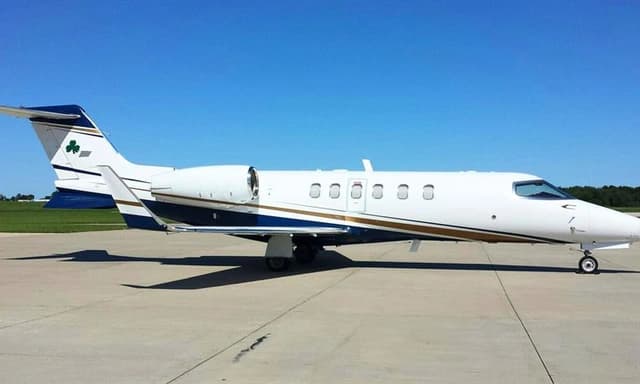 Learjet 40XR N770TD