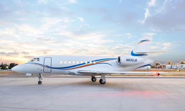 Falcon 2000EX EASy N833JB