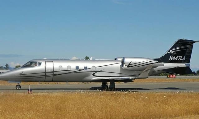 Learjet 60XR N447LA