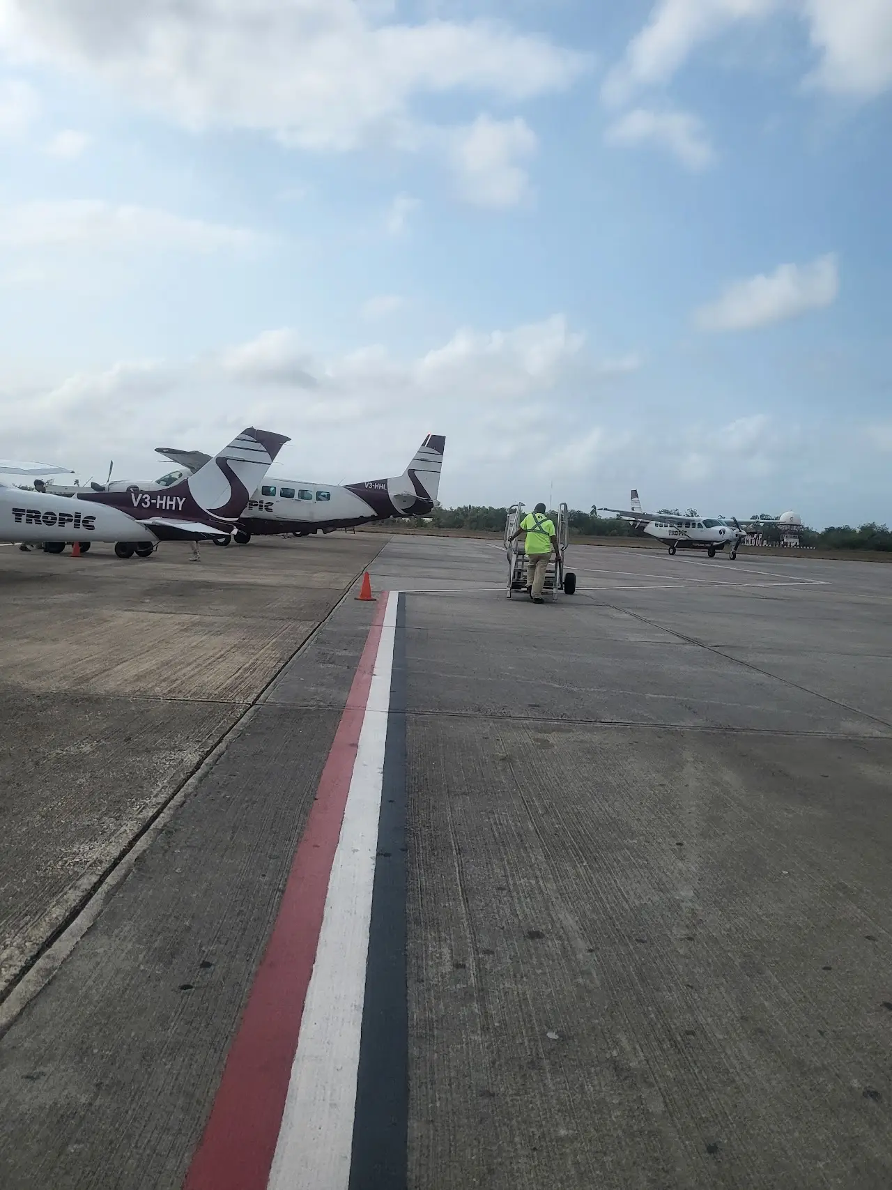 Sir Barry Bowen Municipal Airport