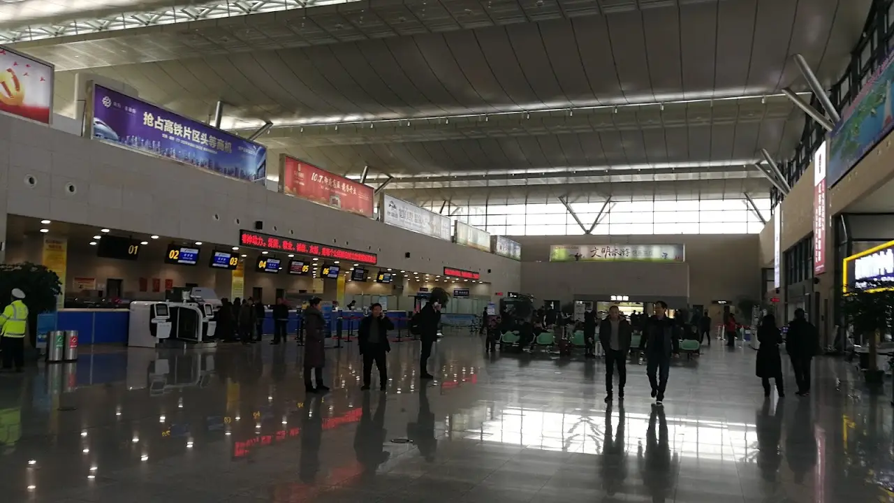 Luyang Air Base