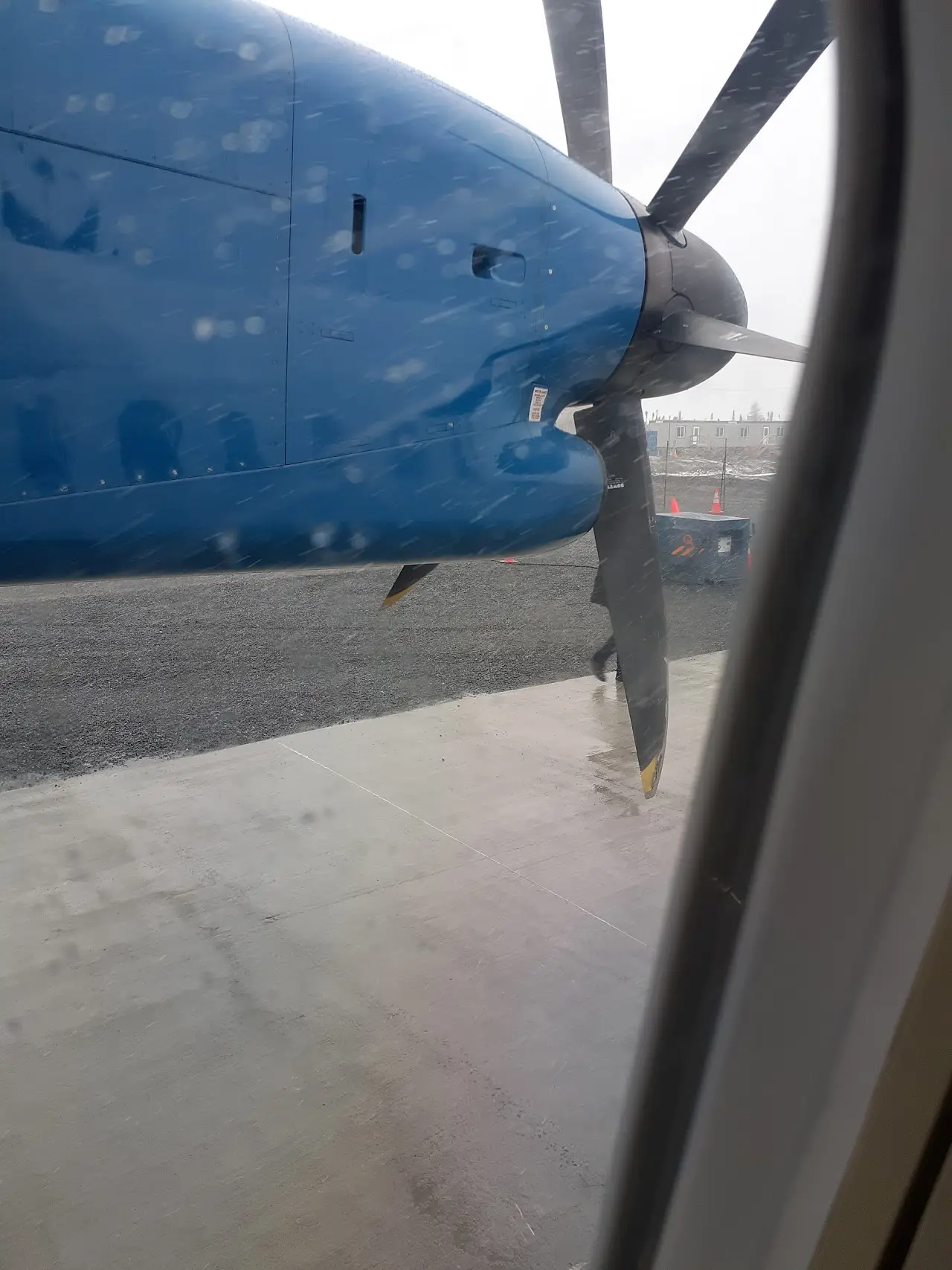 La Grande-4 Airport