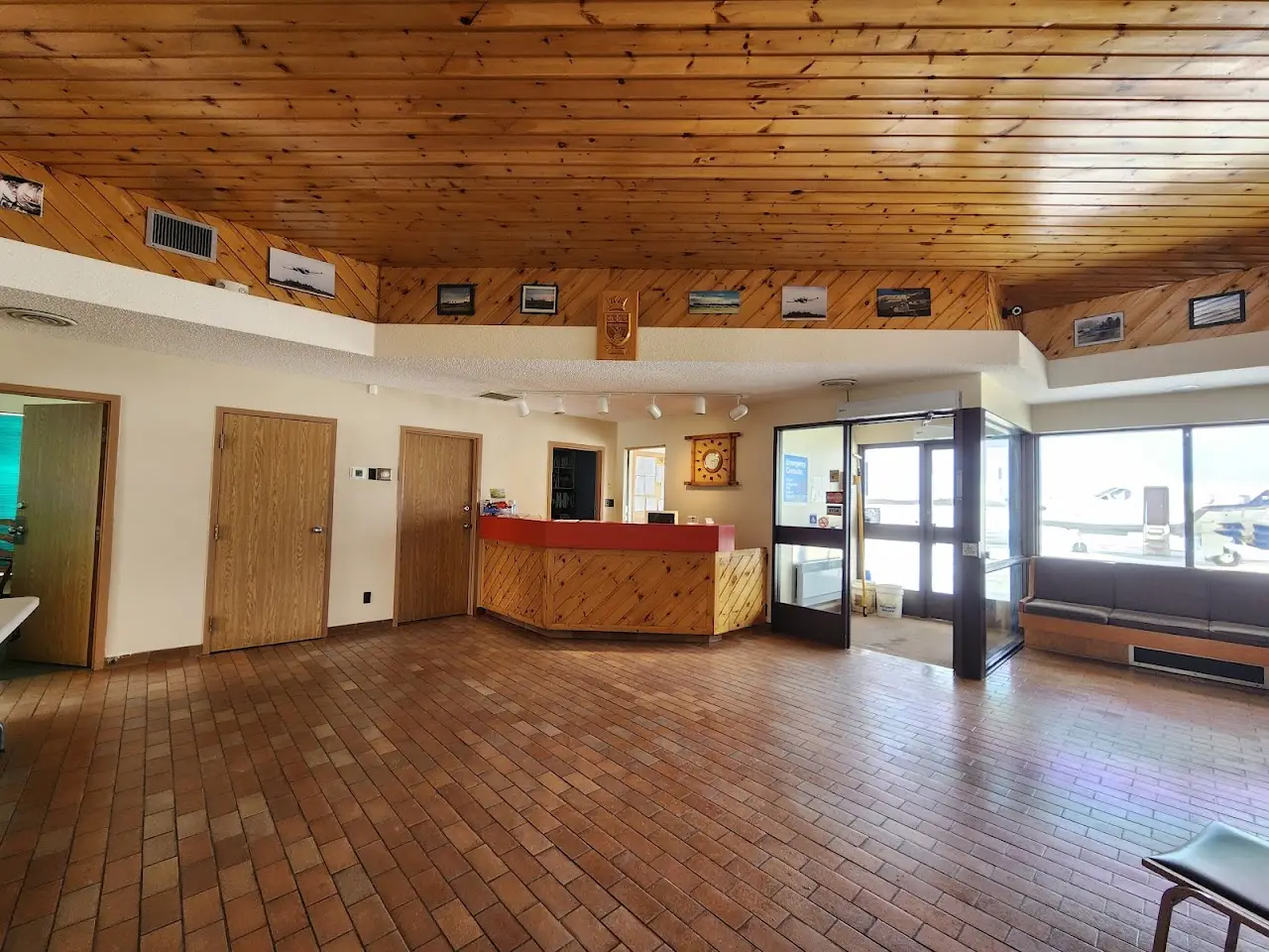 Hearst René Fontaine Municipal Airport