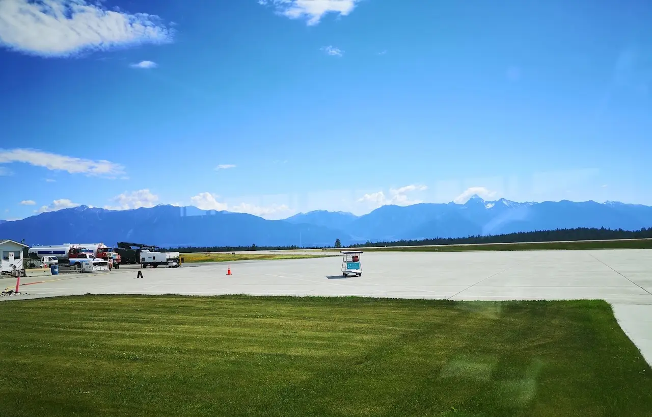 Cranbrook/Canadian Rockies International Airport