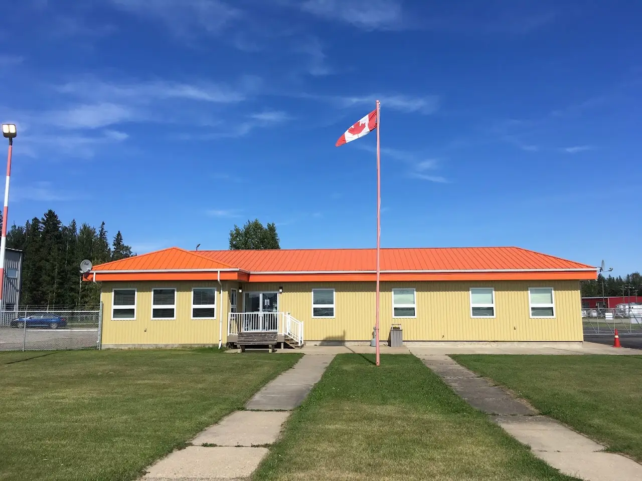 Slave Lake Airport