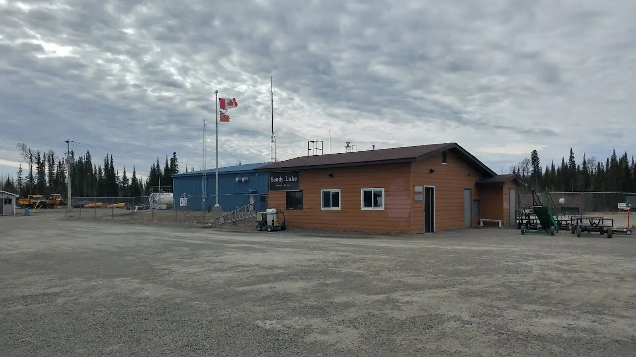 Sandy Lake Airport