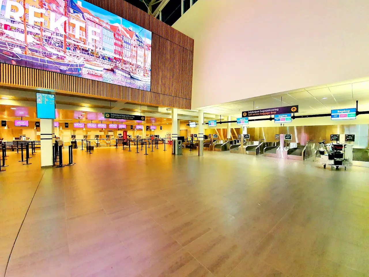 Stavanger Airport, Sola