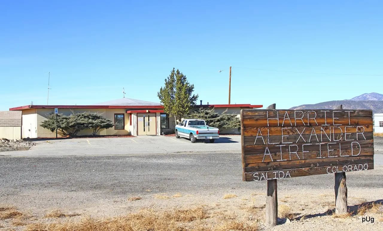 Salida Airport - Harriet Alexander Field