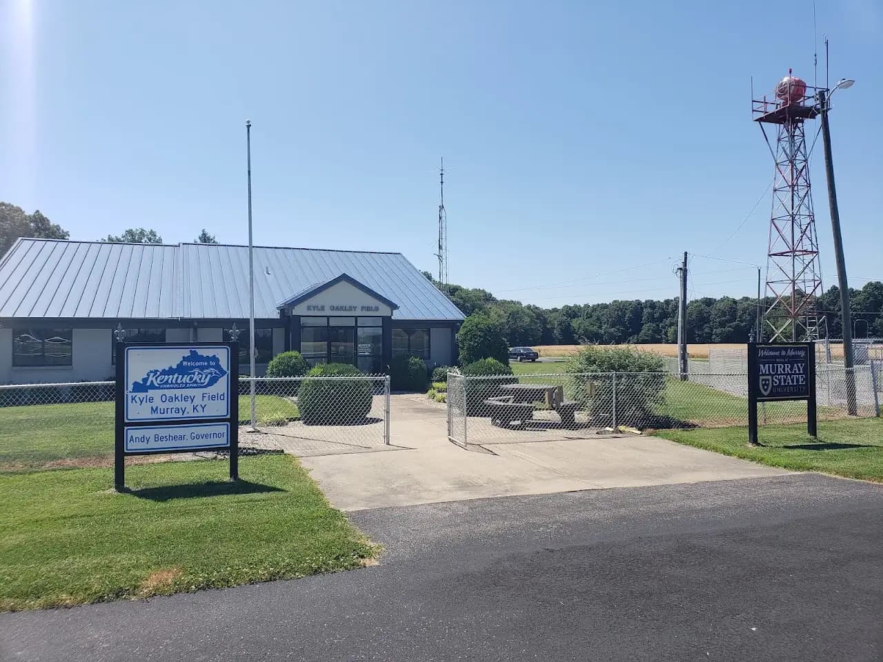 Murray-Calloway County Airport Kyle-Oakley Field