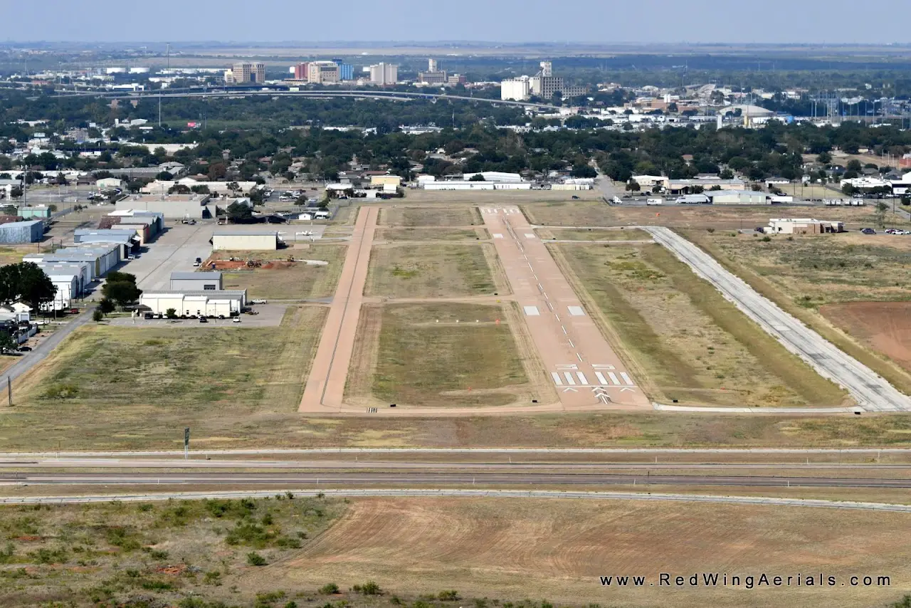Kickapoo Downtown Airport