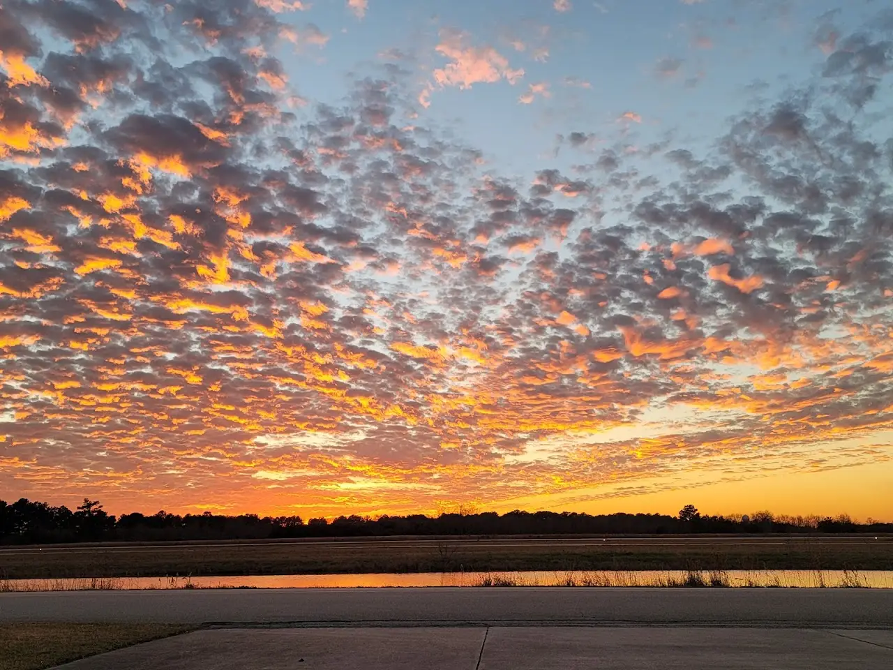 David Wayne Hooks Memorial Airport