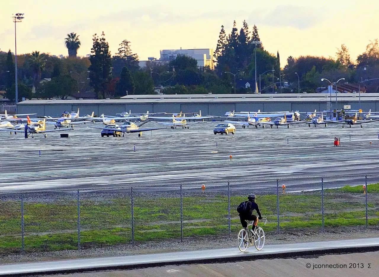 San Gabriel Valley Airport