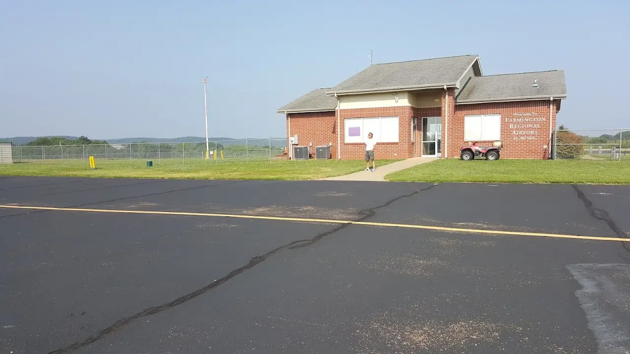 Farmington Regional Airport