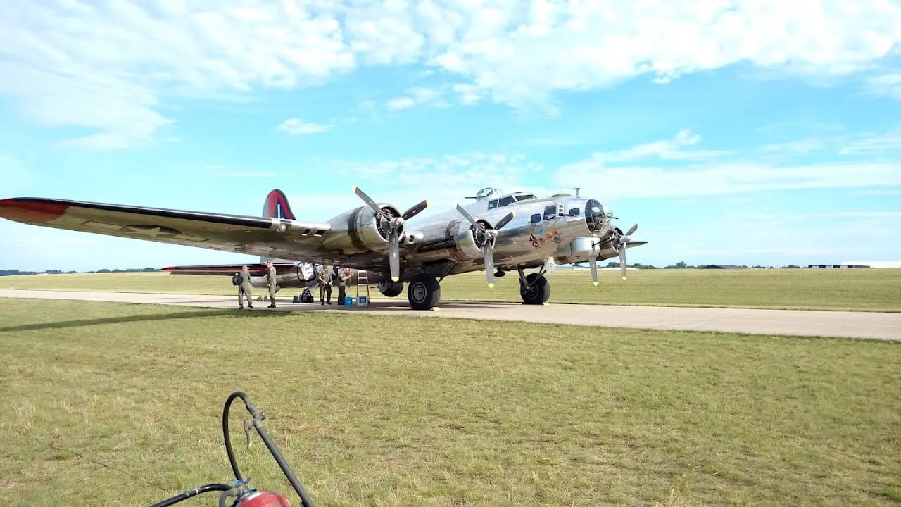 Flying Cloud Airport