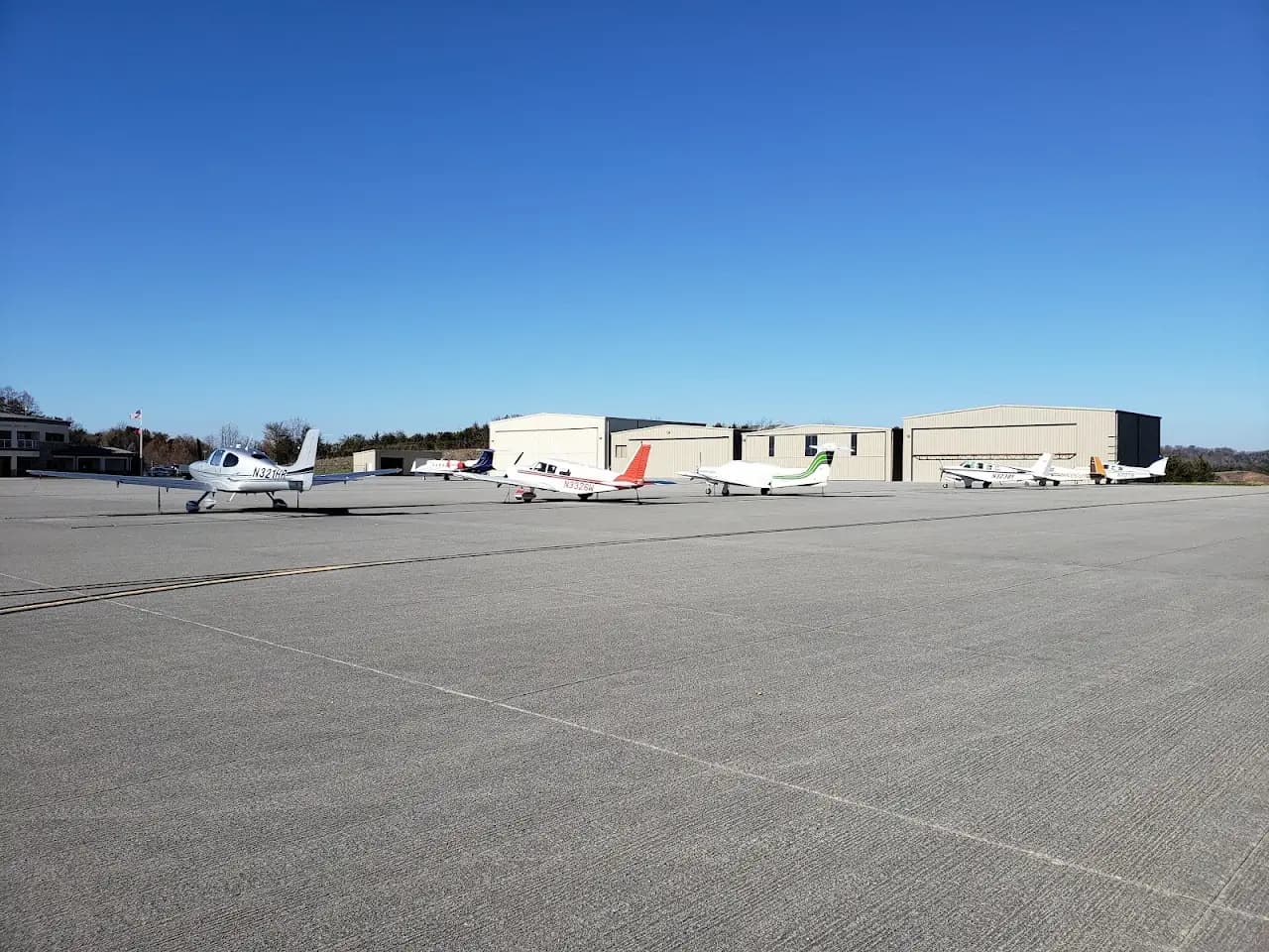 Gatlinburg-Pigeon Forge Airport