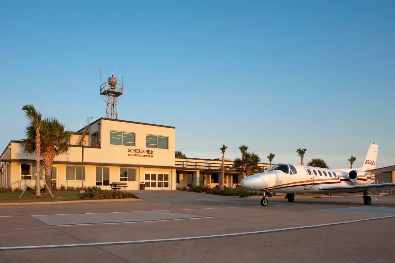 Scholes International At Galveston Airport