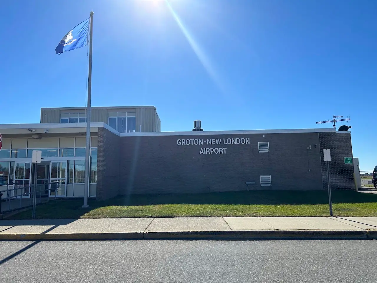 Groton New London Airport