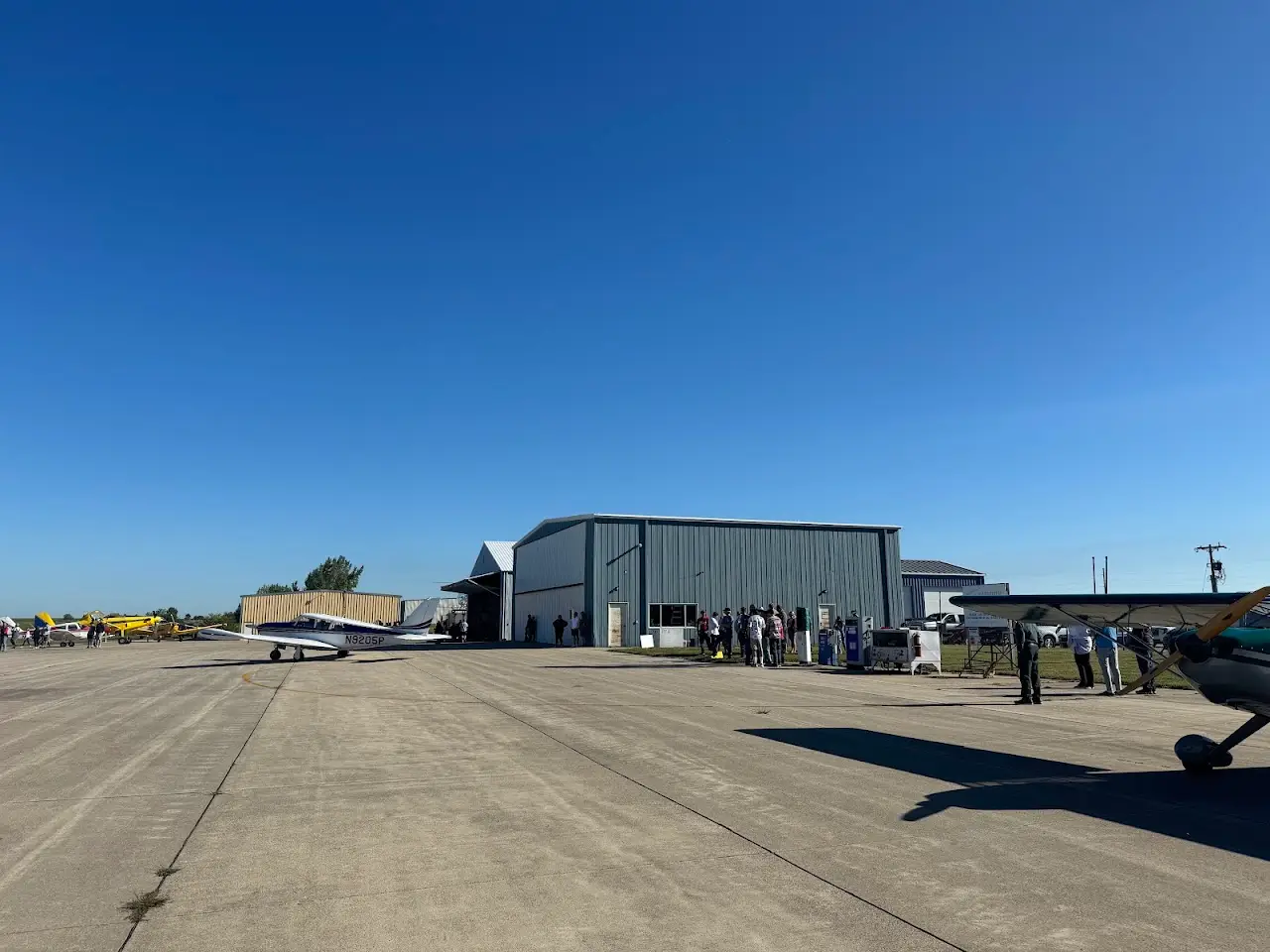 Hampton Municipal Airport