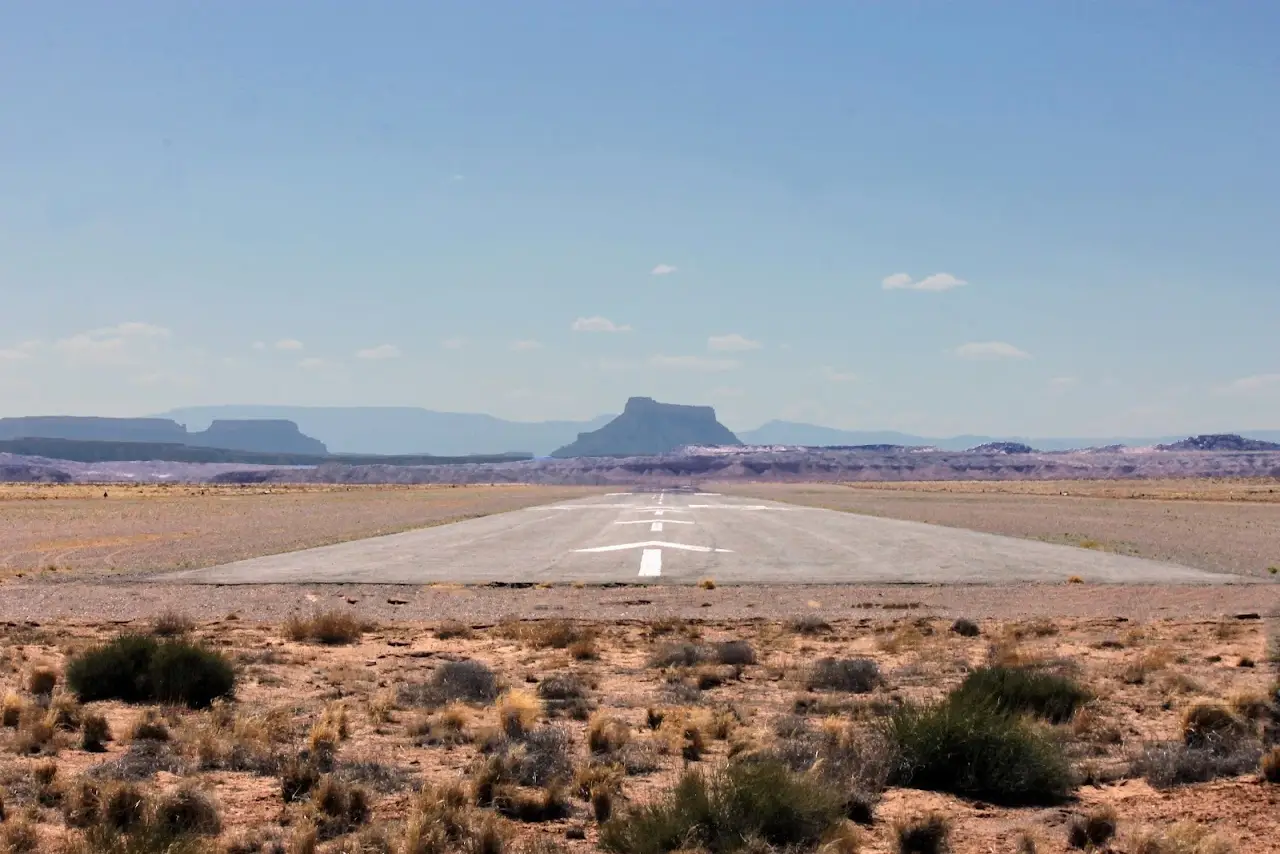 Hanksville Airport