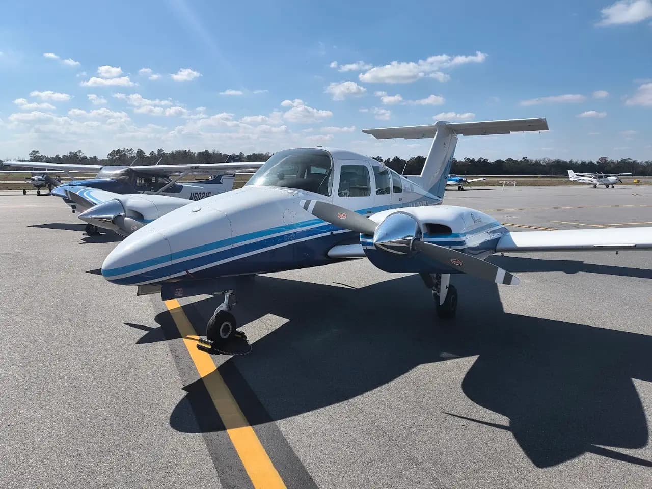 Leesburg International Airport
