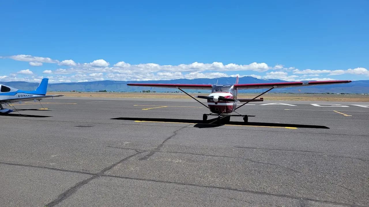 La Grande/Union County Airport