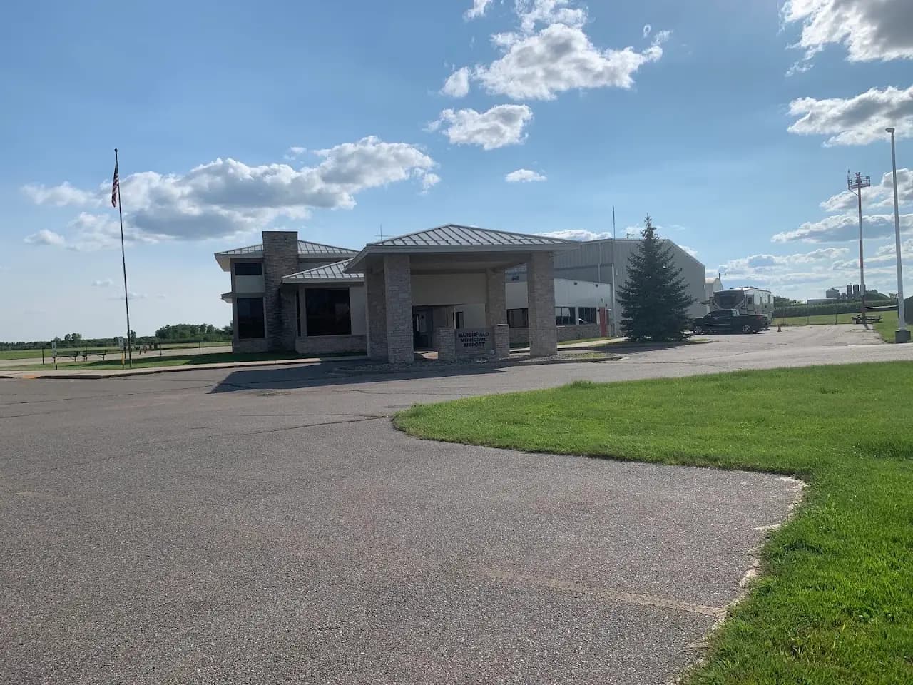 Marshfield Municipal Airport