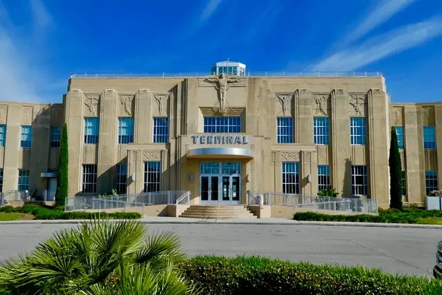 Lakefront Airport